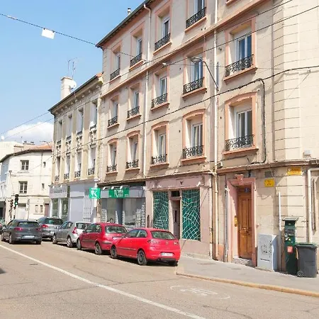 Le Rhinoceros, T1 Hypercentre Chic Et Cosy, Wifi Par Sovalfi Apartment *